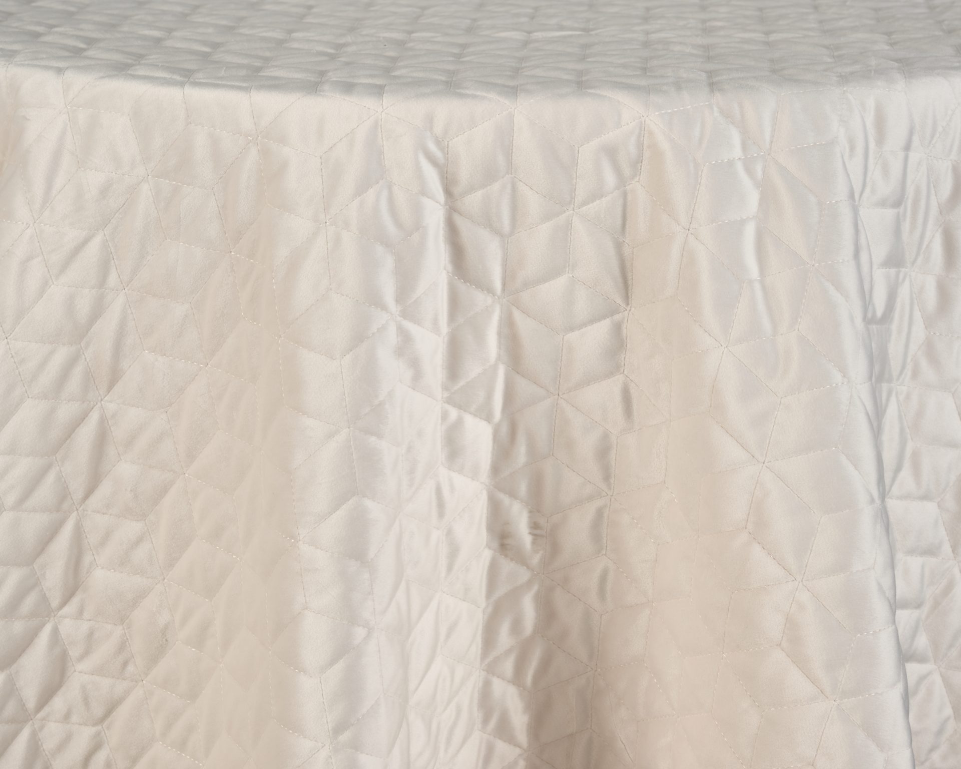 Quilted Velvet Honeycomb | Cream