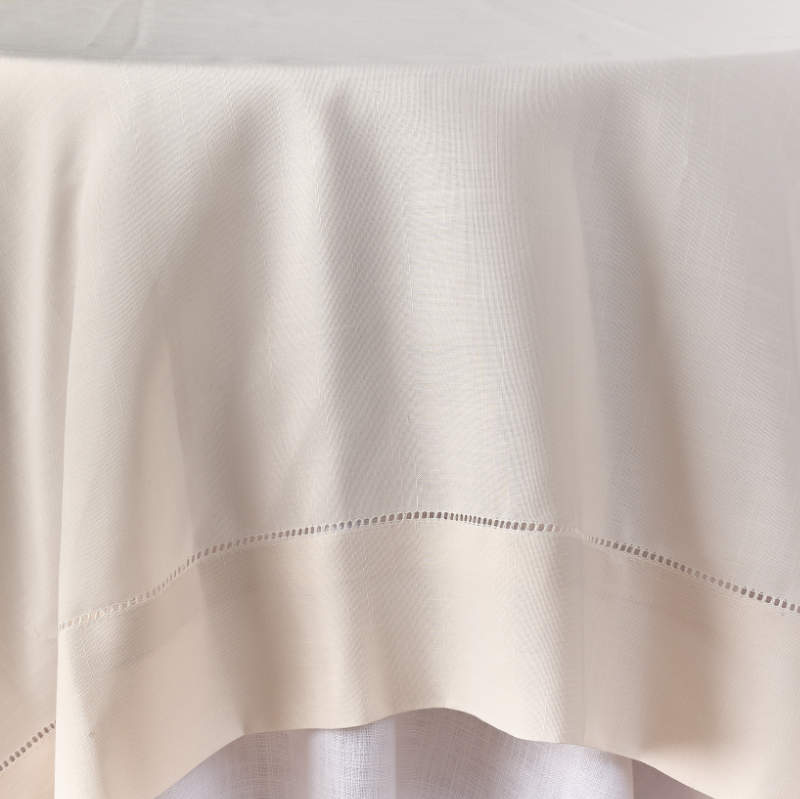 Classico Tablecloth  |  Ecru